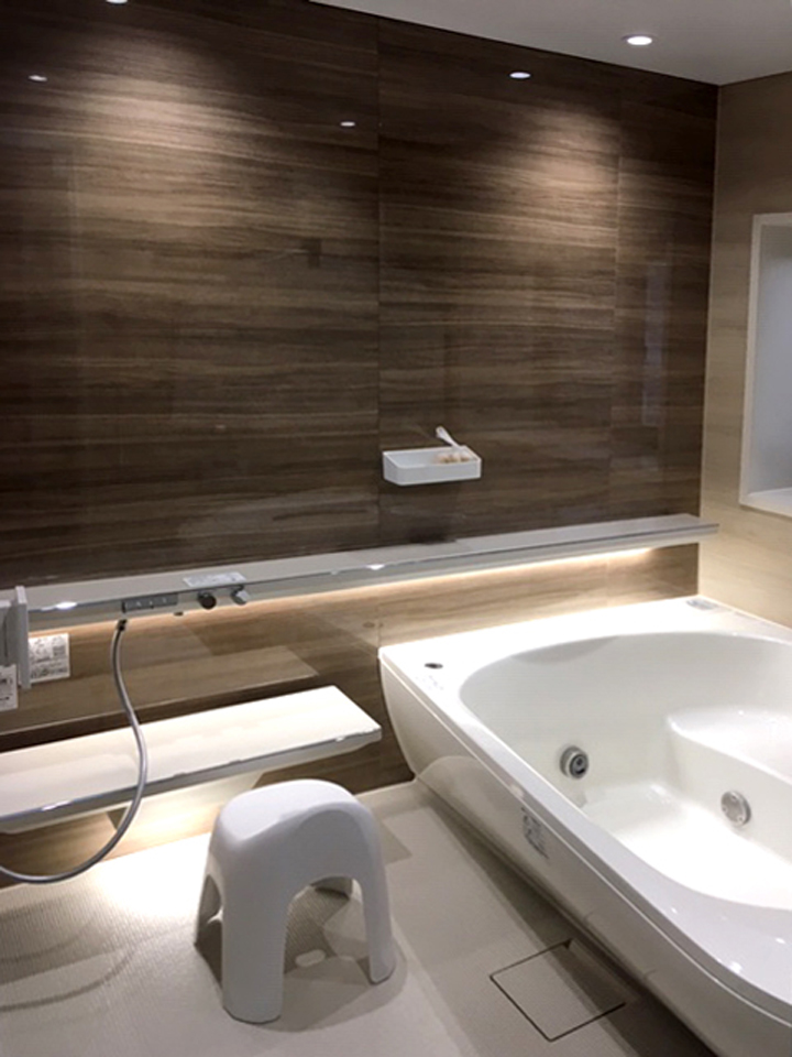 上質な空間とリラックスできる浴槽で快適な浴室にリフォーム